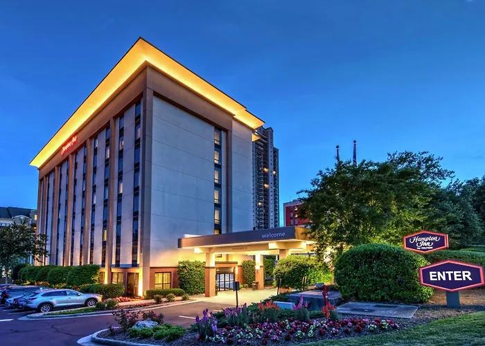 Golf Hotels in Sandy Springs