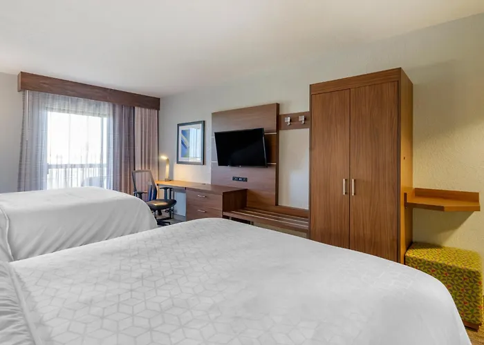 Golf Hotels in Cape Coral