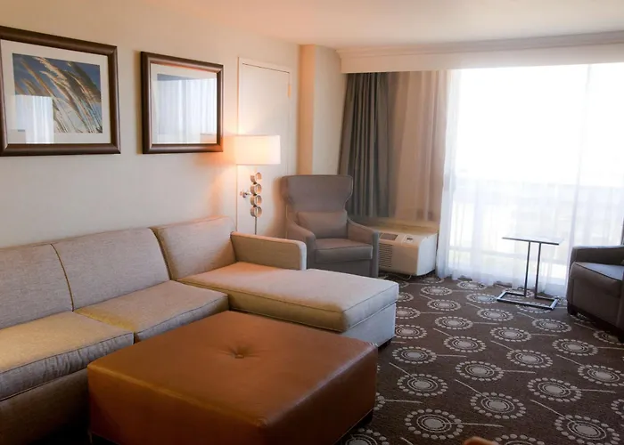 Golf Hotels in Midland