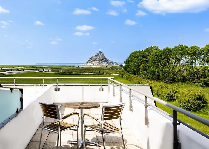 Golf Hotels in Mont-Saint-Michel