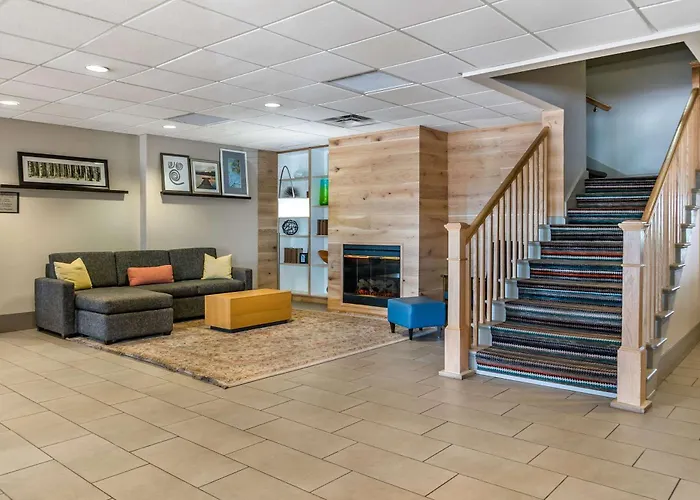 Golf Hotels in Rossford