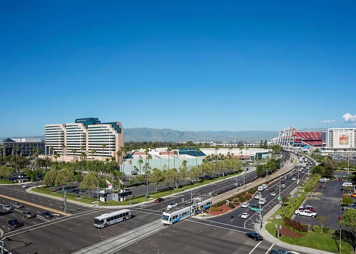 Golf Hotels in Santa Clara