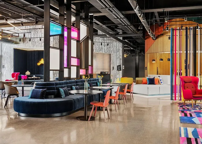 Golf Hotels in Rolling Meadows