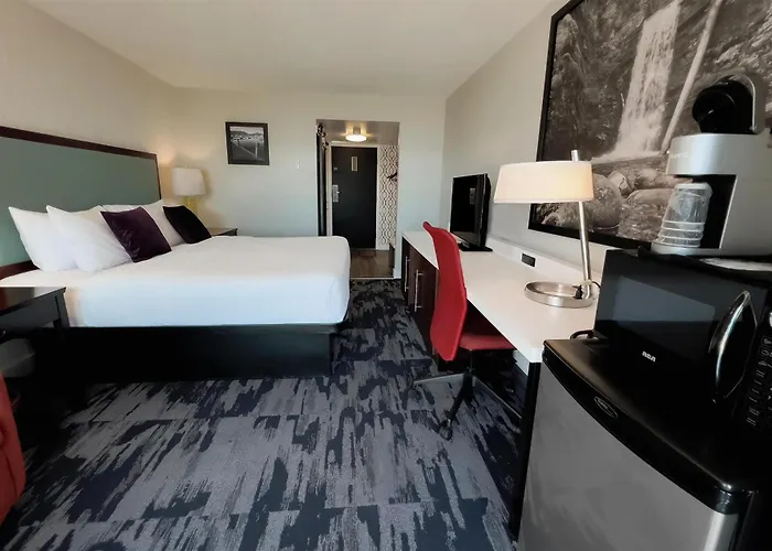 Golf Hotels in Sechelt