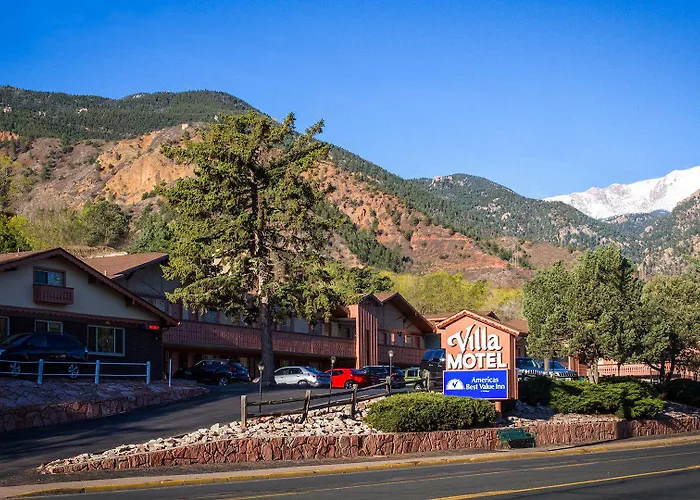 Golf Hotels in Manitou Springs