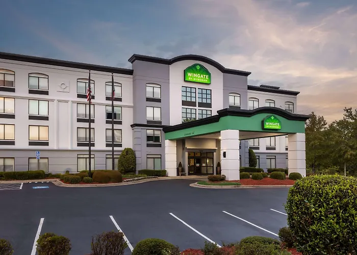 Golf Hotels in Concord