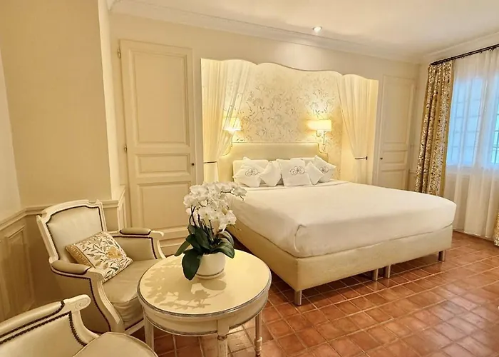 Golf Hotels in Le Pontet (Vaucluse)