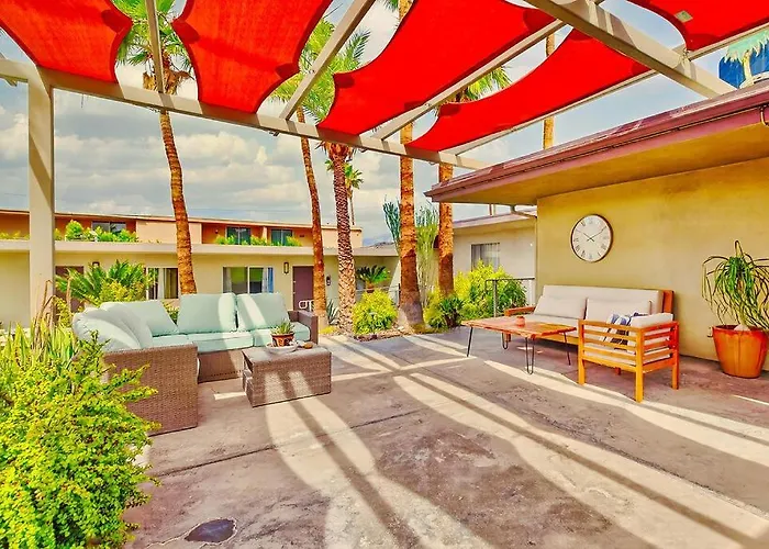 Golf Hotels in Desert Hot Springs